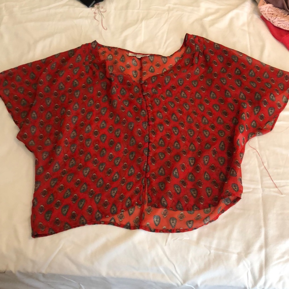 Paisly red top